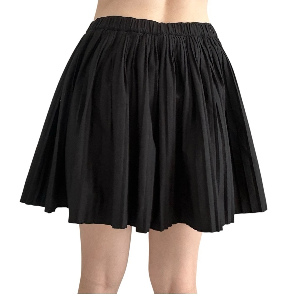 J. Crew Pleated Mini Skirt Black Dainty Cotton Casual Minimalist Size Medium - Picture 2 of 8